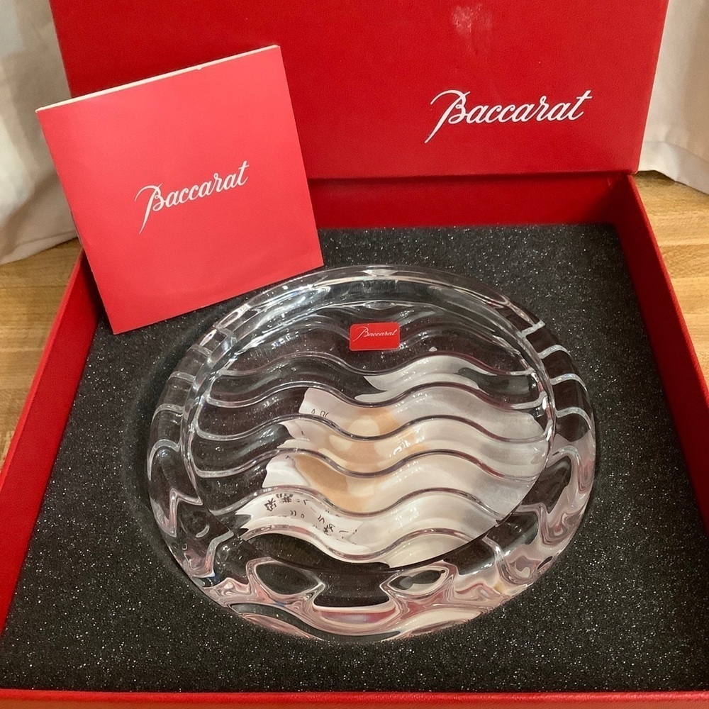 Baccarat Round Waved Crystal Trinket Dish 5” in. - Picture 4 of 9